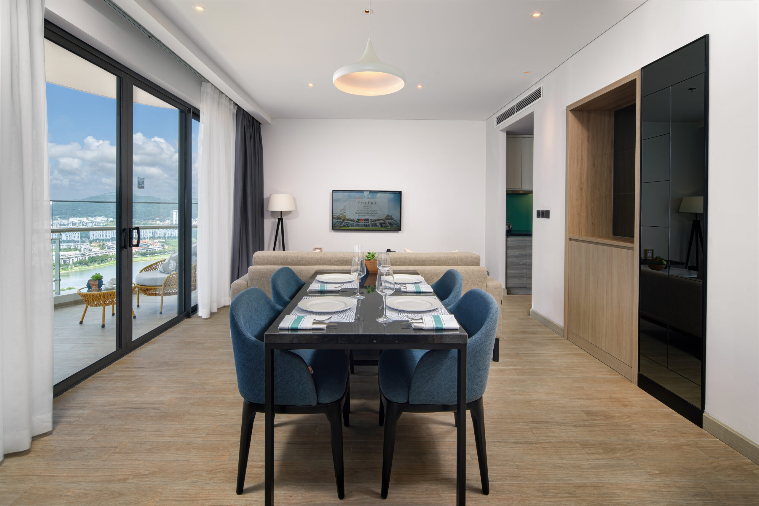 Khách sạn Citadines Marina Hạ Long - Ảnh 13