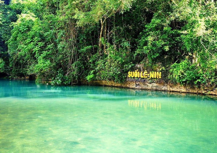 Alternative view of Tour Hà Nội - Cao Bằng - Pác Bó - Thác Bản Giốc - Động Ngườm Ngao